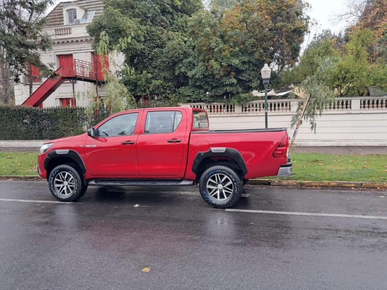 TOYOTA HILUX DX 4X2 2.4 - imagen 8