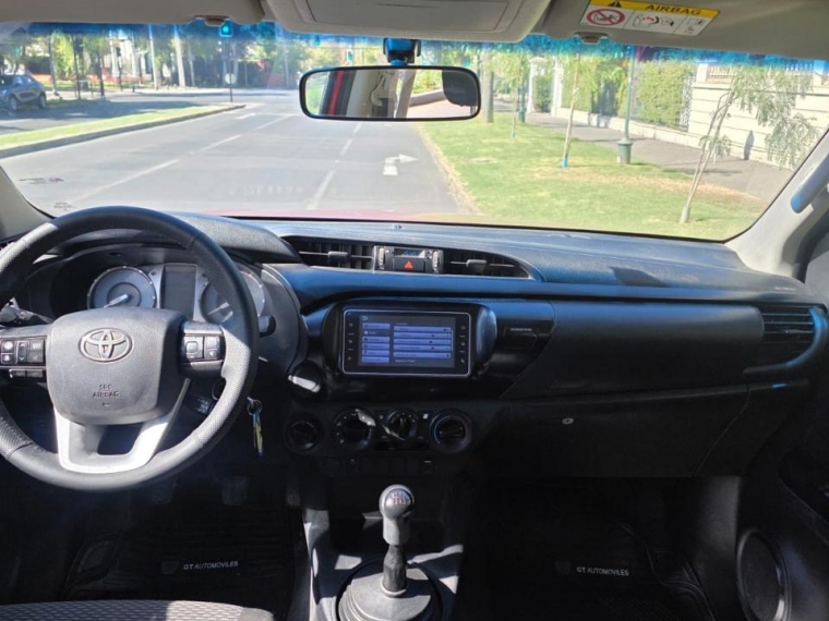 Toyota Hilux Dx 4x4 2.4 2022  Usado en Autos