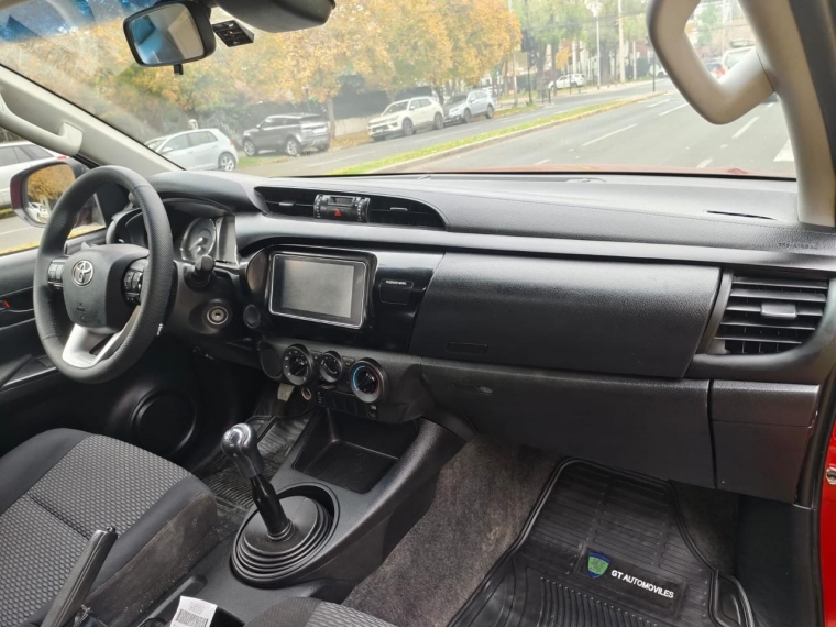 TOYOTA HILUX DX 4X2  2.4 - imagen 11