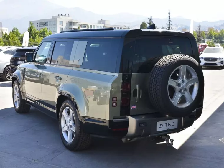 Land rover Defender 3.0 130 X-dynamic S Diesel 4x4 300hp At 5p 2024 Usado  Usado en Webautos.cl