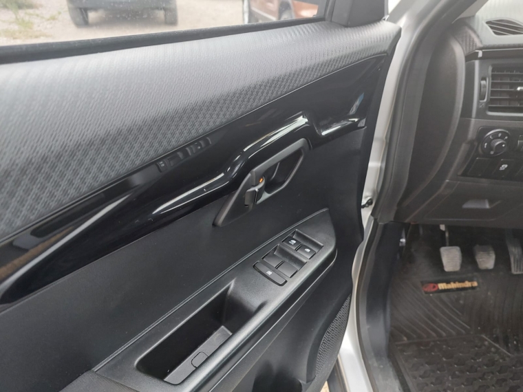 Mahindra Kuv100 1.2 Deluxe Mt 2022 Usado  Usado en Webautos.cl