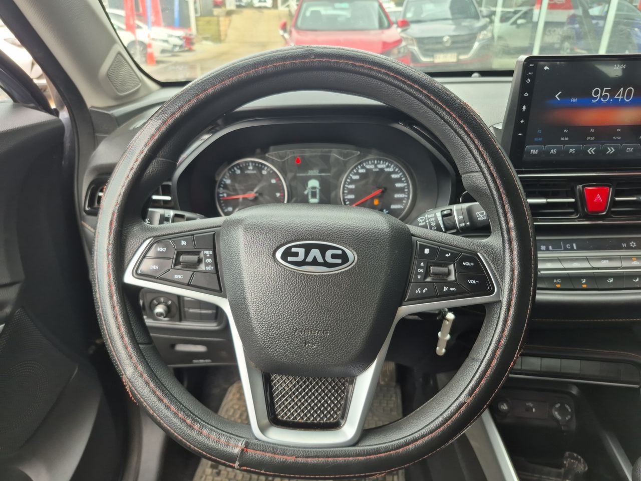 Jac Js4 Js4 Mt 1.6 2023 Usado  Usado en Webautos.cl