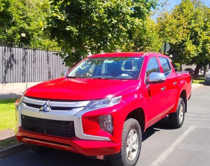 Mitsubishi L200 Katana Cr 4x2 2.4 2022  Usado en Autos