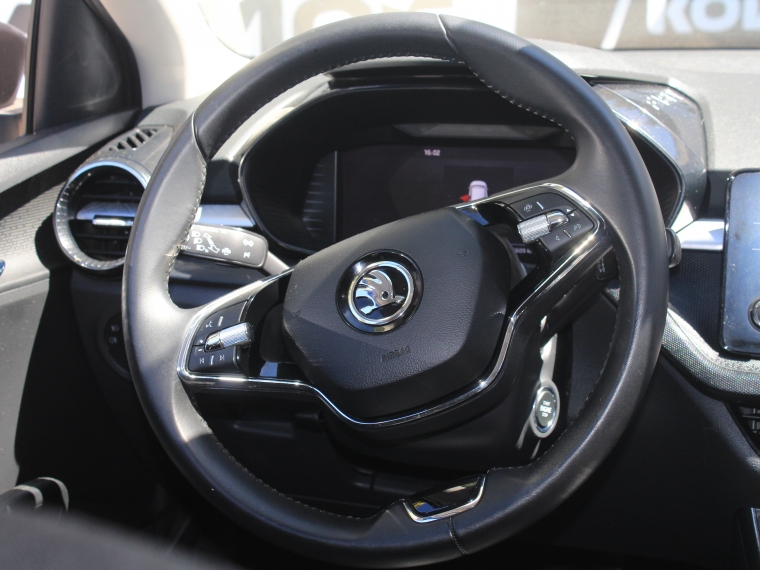 Skoda Fabia 1.0  Tsi  Ambition  Mt 2023 Usado  Usado en Kovacs Usados