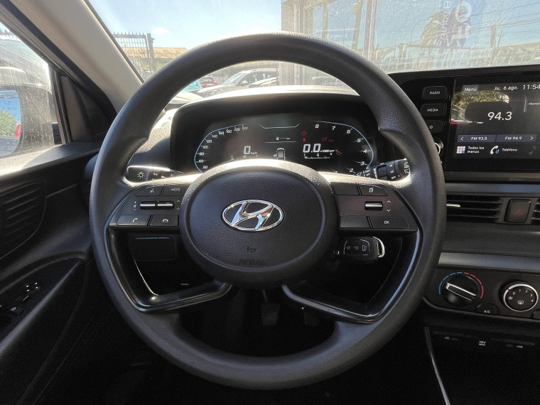 Hyundai I-20 — foto 14 de 22