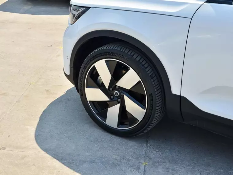Volvo Xc40 2.0 T5 Hybrid At 4x4 Hibrido 2024 Usado Usado en BMW Premium Selection Volvo Xc40 2.0 T5 Hybrid At 4x4 Hibrido 2024 Usado Usado en BMW Premium Selection