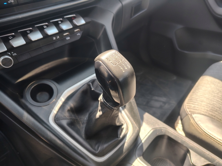 Peugeot Landtrek Landtrek Active Hdi 150 4x2 2023 Usado en Rosselot Usados