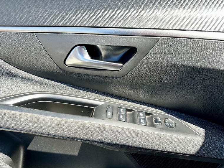Peugeot 5008 1.5 Active Bluehdi 130 At Diesel 2020 Usado  Usado en Kovacs Usados