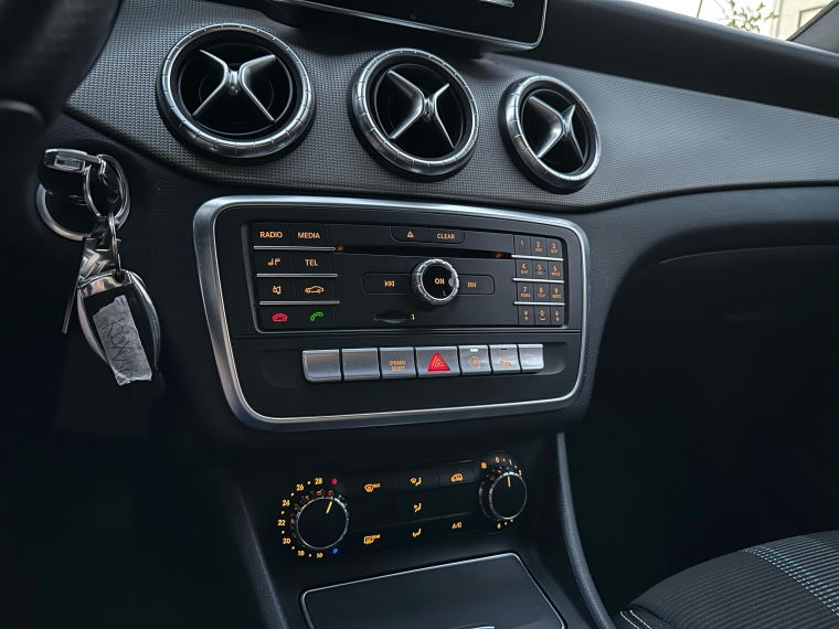 Mercedes benz Cla 200 2.1 Cla 200 Cdi Dct Auto Keyless 2018 Usado en Autoadvice Autos Usados