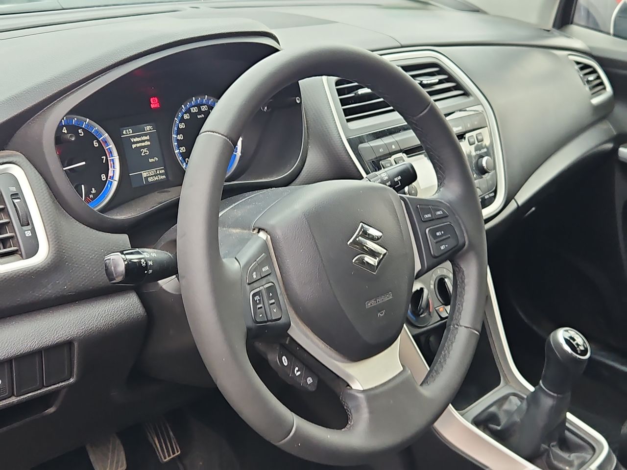 Suzuki S cross S Cross Gl Hb 1.6 2016 Usado Usado en Webautos.cl Suzuki S cross S Cross Gl Hb 1.6 2016 Usado Usado en Webautos.cl