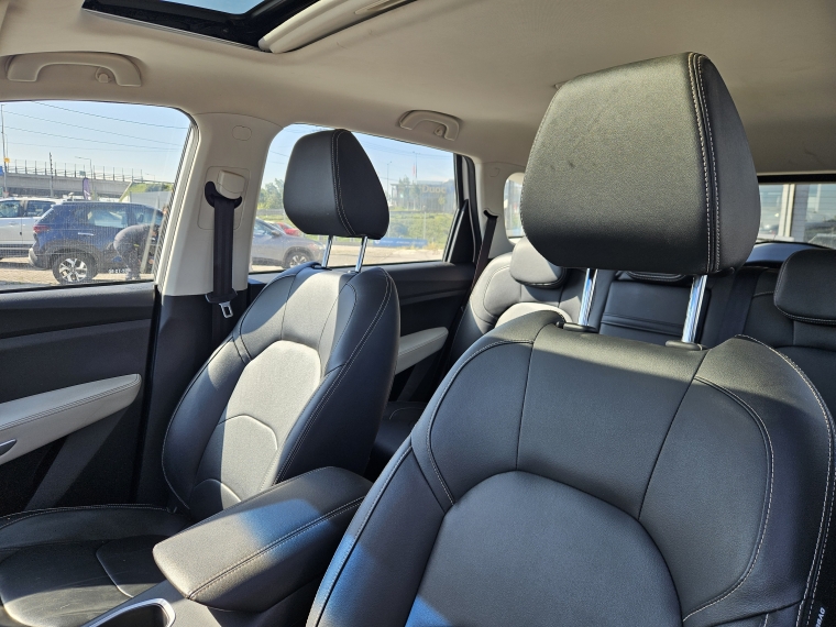 Chevrolet Captiva — foto 18 de 24