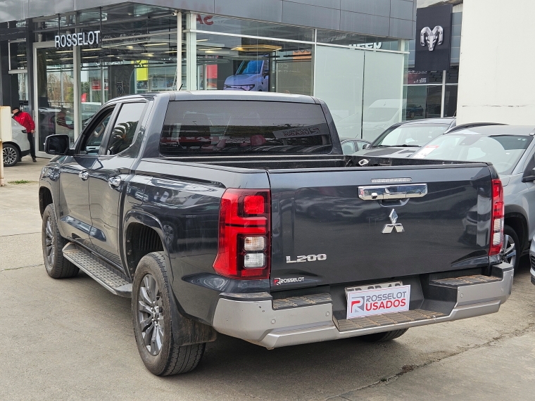 Mitsubishi L200 L200 Dakar Xr 4x4 2.4 2024 Usado en Rosselot Usados
