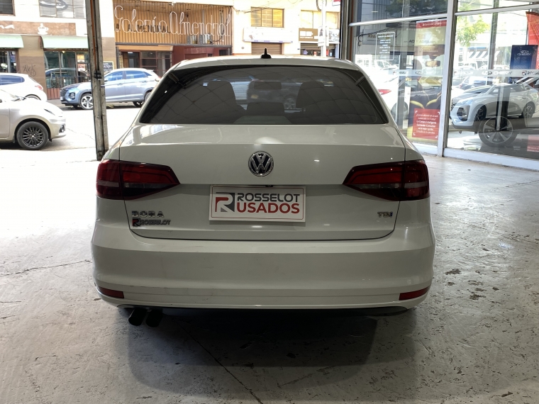Volkswagen Bora Bora Tdi Advance 2.0 At 2017 Usado en Rosselot Usados
