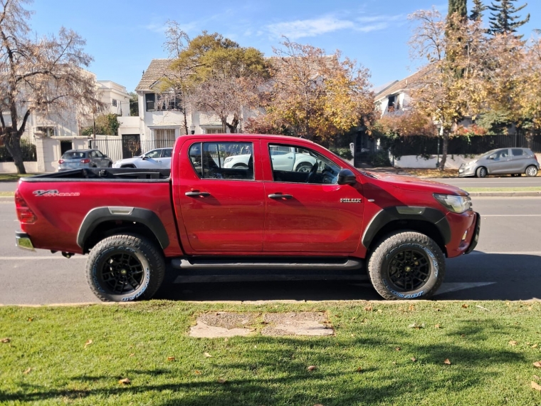 TOYOTA HILUX DX 4X4 2.4 - imagen 2