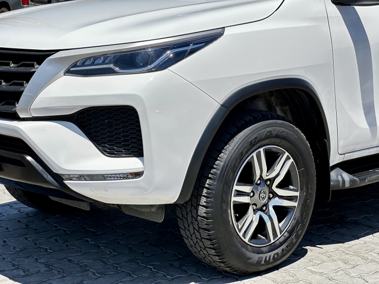 Toyota Fortuner 2.7 Sr5 At 2023 Usado  Usado en Kovacs Usados