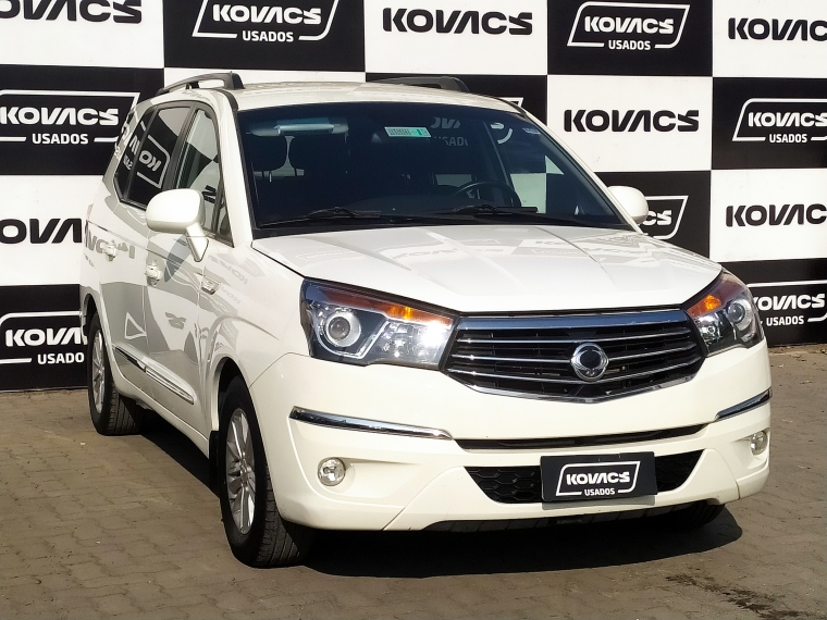 Ssangyong Stavic 2.0 Rd 301 Std Mt Diesel 2019 Usado  Usado en Kovacs Usados