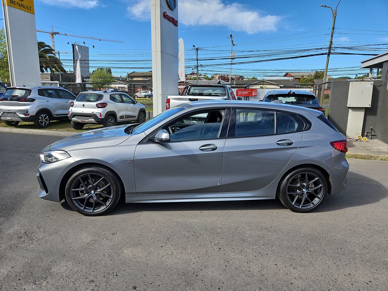 Bmw 118i 118i Hatchback 1.5 Aut 2023 Usado  Usado en Webautos.cl