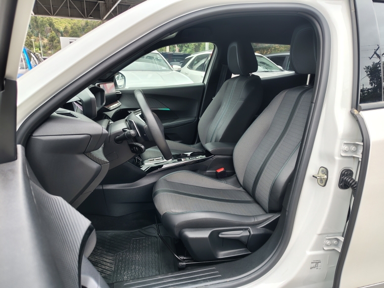 Peugeot 2008 Nuevo 2008 Allure Pack Bluehdi 130 Eat8 Blanco 2023 Usado en Rosselot Usados