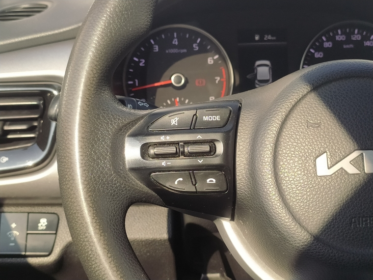 Kia Rio 5 5 Ex 1.4 2023 Usado  Usado en Kovacs Usados