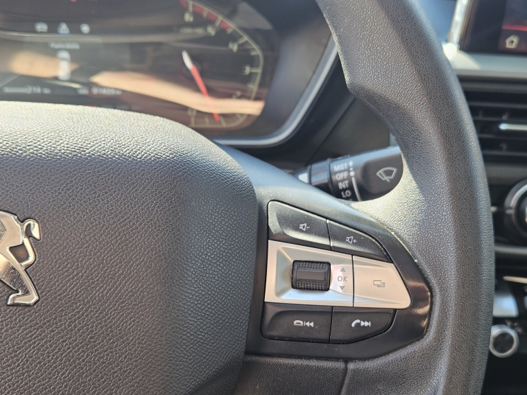 Peugeot Landtrek Landtrek Active Bluehdi 180 4x2 Euro 6b 2024 Usado en Rosselot Usados