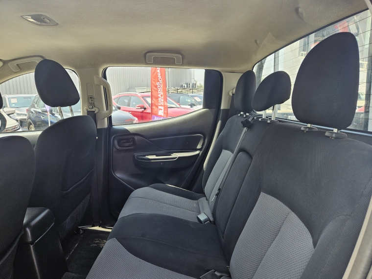 Mitsubishi L200 L200 D/c 2.4 Work Cr 4x2 Wf Doble Airbag Mn 2022 Usado en Rosselot Usados