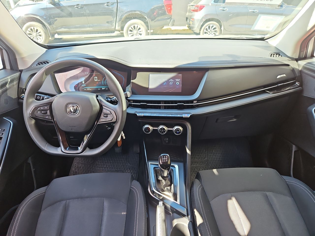 Changan Cs15 Cs15 Hb 4x2 1.5 2022 Usado en Usados de Primera - Sergio Escobar