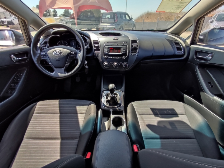 Kia Cerato Cerato 5 Ex 1.6 Mt 2018 Usado en Rosselot Usados