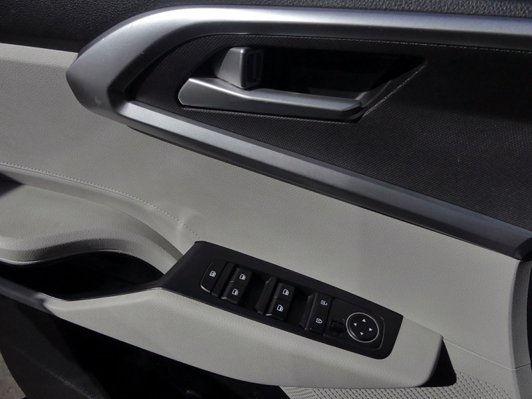 Kia Carens Lx 1.5 2023 Usado Usado en Webautos.cl Kia Carens Lx 1.5 2023 Usado Usado en Webautos.cl