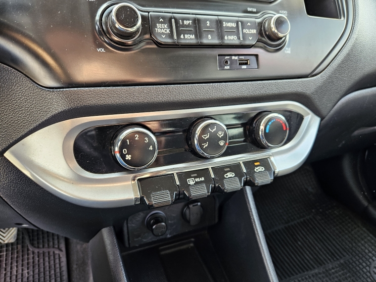 Kia Rio 4 Rio 4 Ex 1.4 2014 Usado  Usado en Webautos.cl