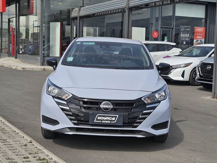 Nissan Versa Advance Mt 1.6 / Gris Ethios 2024 Usado  Usado en Kovacs Usados