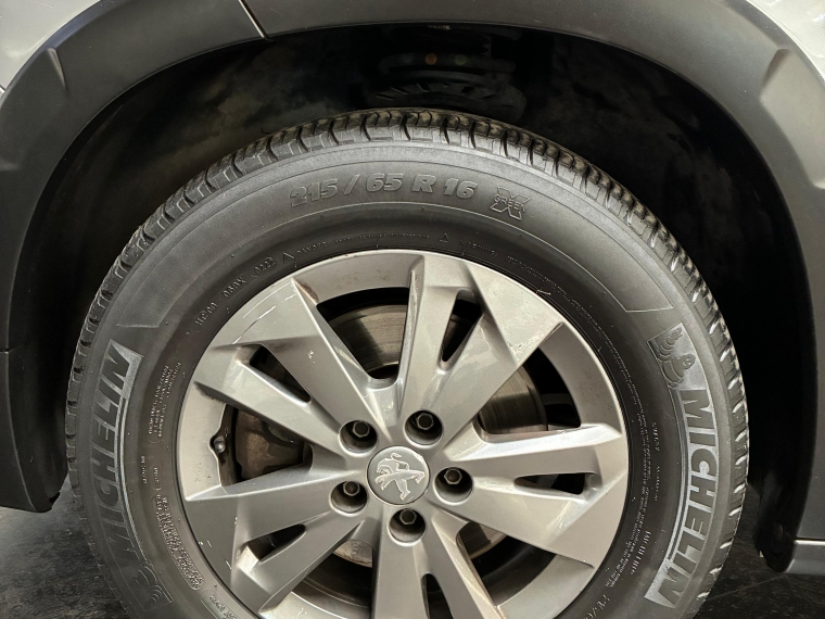 Peugeot Rifter Allure Bluehdi 1.5l Aut 2022  Usado en Grass & Arueste