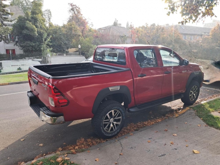 TOYOTA HILUX DX 4X2  2.4 - imagen 10