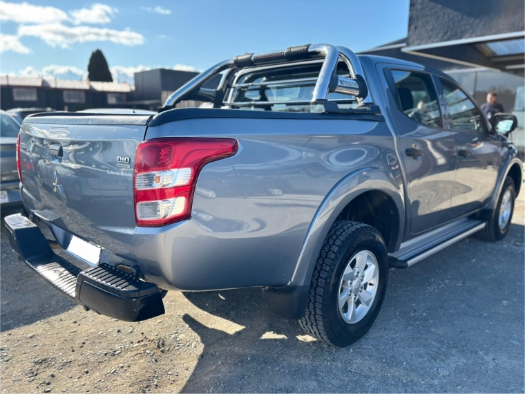 Mitsubishi L200 L-200 New Work Cr Wf  Mec 4x2 Td E5 2019  Usado en Guillermo Morales Usados