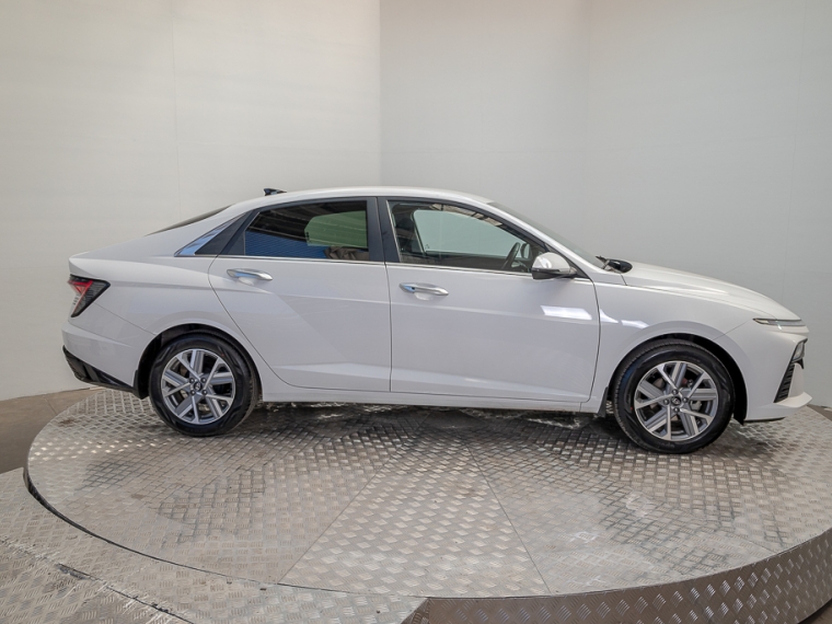 Hyundai Accent  Rb Sdn 1.4 6 Mvt Gl 2024 Usado  Usado en Pompeyo