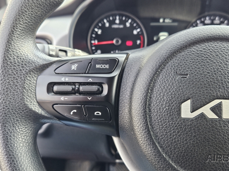 Kia Rio 4 Ex Full Mt 1.4 2023 Usado  Usado en Kovacs Usados