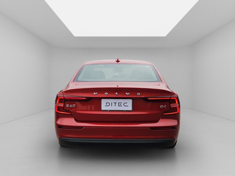 Volvo S60 B4 2023 Usado Usado en BMW Premium Selection Volvo S60 B4 2023 Usado Usado en BMW Premium Selection