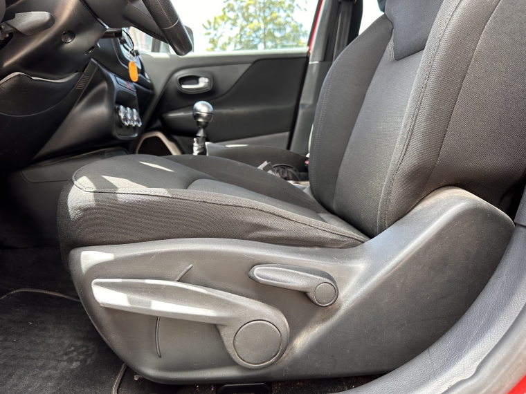 Jeep Renegade Renegade Sport 4x2 Mt 1.8 2017 Usado en Rosselot Usados