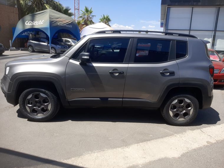 Jeep Renegade 1.8 Sport 4x2 Mt 5p 2022 Usado  Usado en Webautos.cl