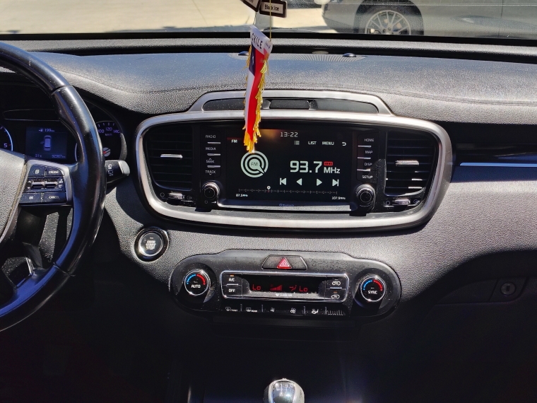 Kia Sorento New Sorento Ex 2.2l Dsl 6mt 2wd 4x2 - 1966 2020 Usado en Rosselot Usados