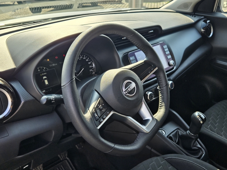 Nissan Kicks Advance Mt 1.6 2023 Usado  Usado en Kovacs Usados