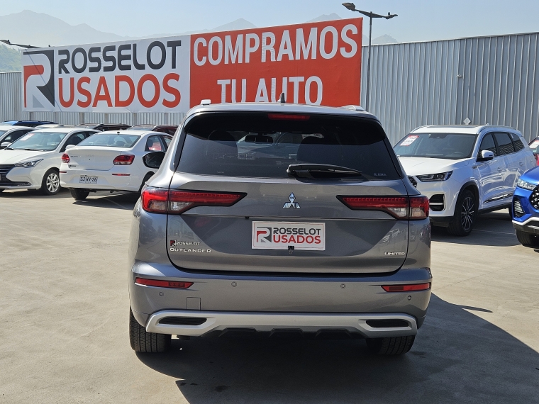 Mitsubishi New outlander New Outlander 4x4 At Gls Limited Mn 2024 Usado en Rosselot Usados