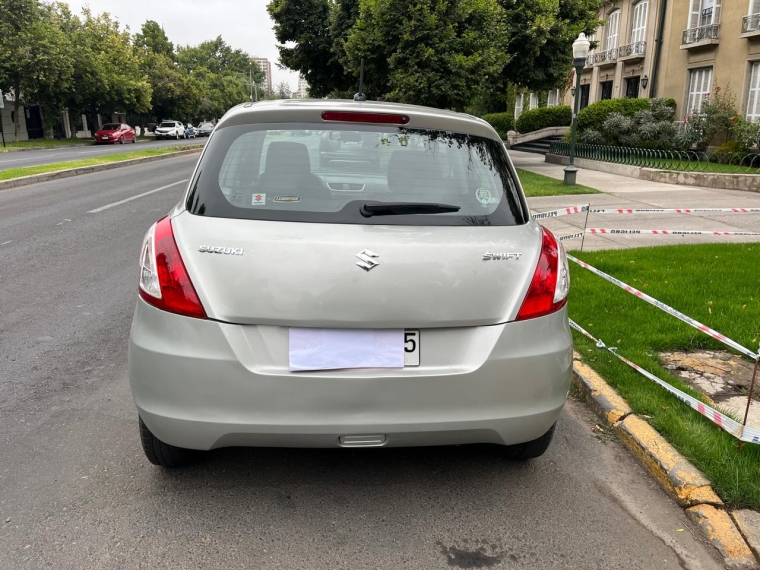 Suzuki Swift Gl Hb 1.2 2017  Usado en GT Autos