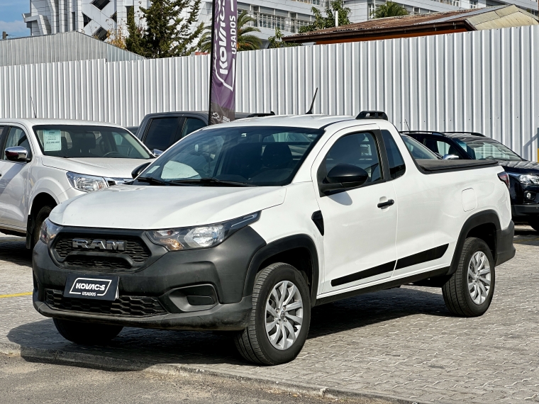 RAM 700 700 SLT CS 1.4 2023