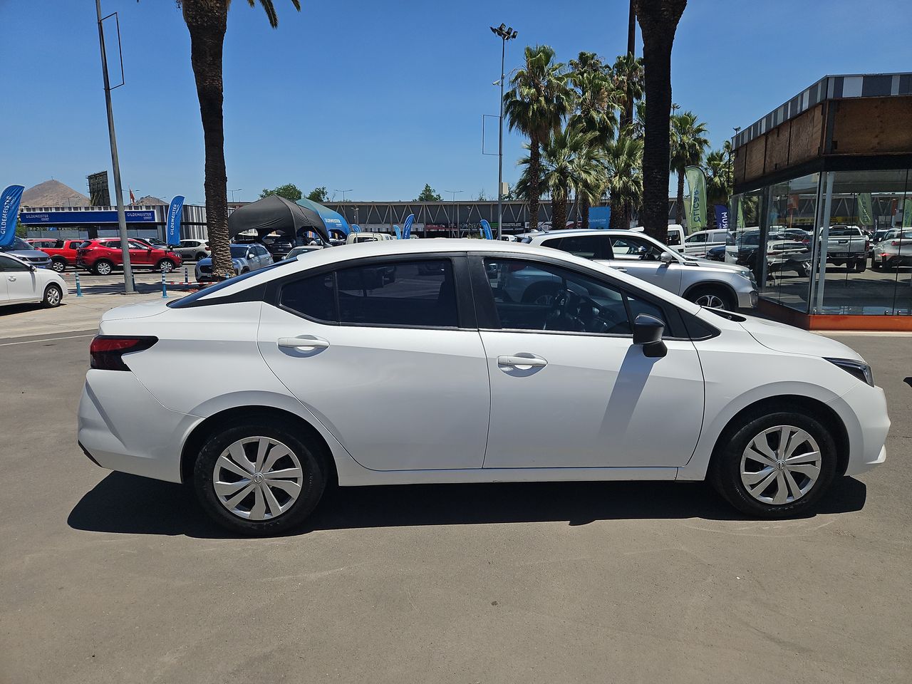 Nissan Versa Versa  Mt 1.6 2023 Usado en Usados de Primera - Sergio Escobar