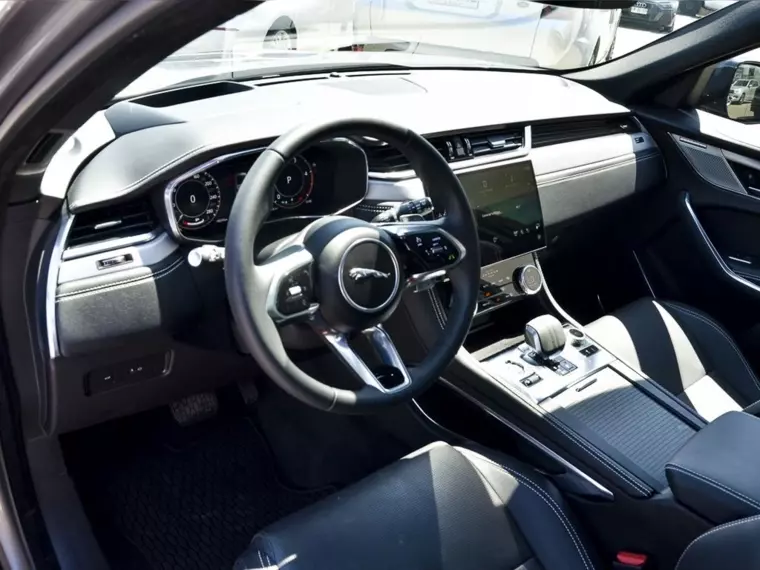 Jaguar F-pace R Dynamic 2024 Usado Usado en Webautos.cl Jaguar F-pace R Dynamic 2024 Usado Usado en Webautos.cl