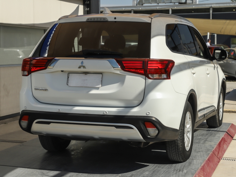 Mitsubishi Outlander New  4x2 At Glx 2019  Usado en Guillermo Morales Usados