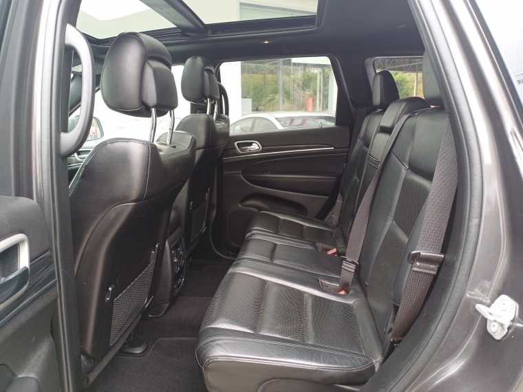 Jeep Grand cherokee Grand Cherokee Ltd 4x4 3.6 Aut 2021 Usado en Rosselot Usados