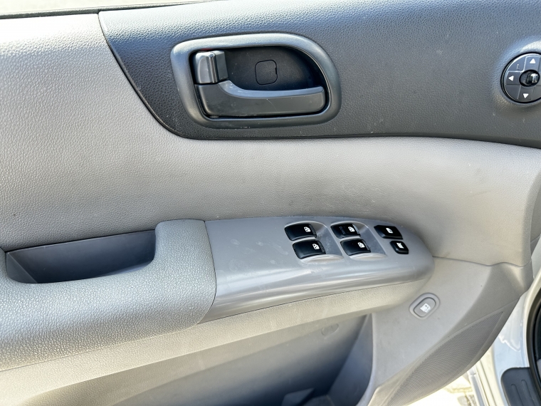 Kia Carnival Carnival Lx 2.7 Aut 2014 Usado  Usado en Kovacs Usados