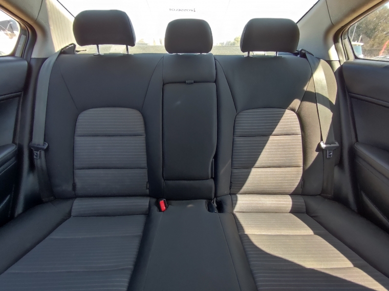 Kia Cerato Cerato 5 Ex 1.6 Mt 2018 Usado en Rosselot Usados