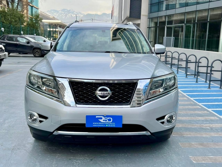 Nissan Pathfinder Exclusive 4x4 2014  Usado en RSD Autos